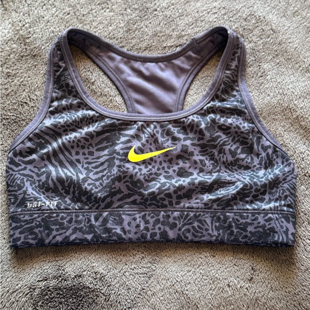 Nike Women's Patterned Gray Sports Bra with Yellow Logo